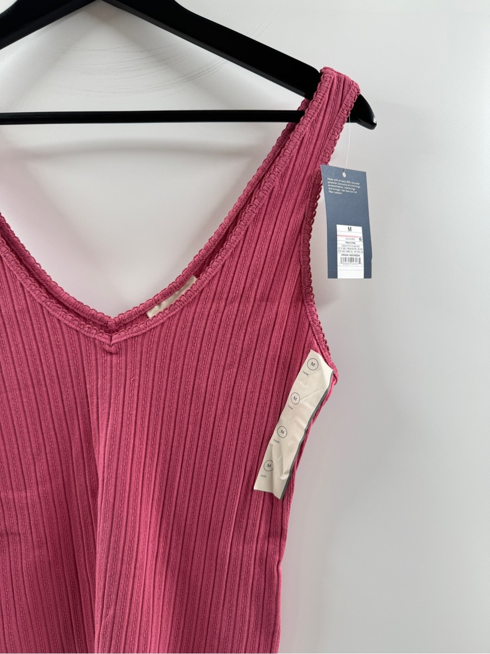 NWT Universal Thread Ribbed Tank Tops 2 Pack – Women’s Medium - Picture 6 of 8